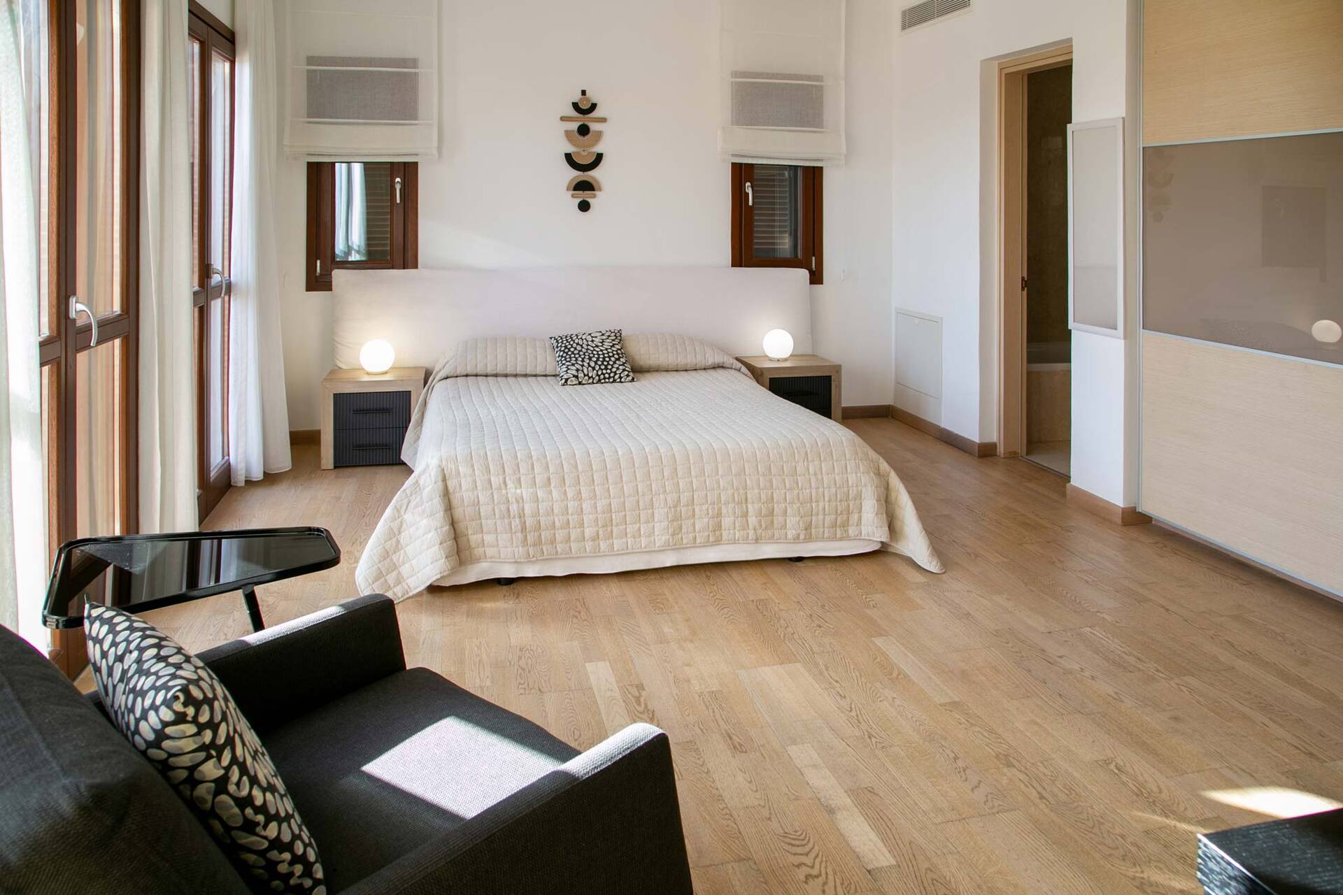 Eşsiz Zarafet ve Huzur Sunan Lüks Villa Tatili
