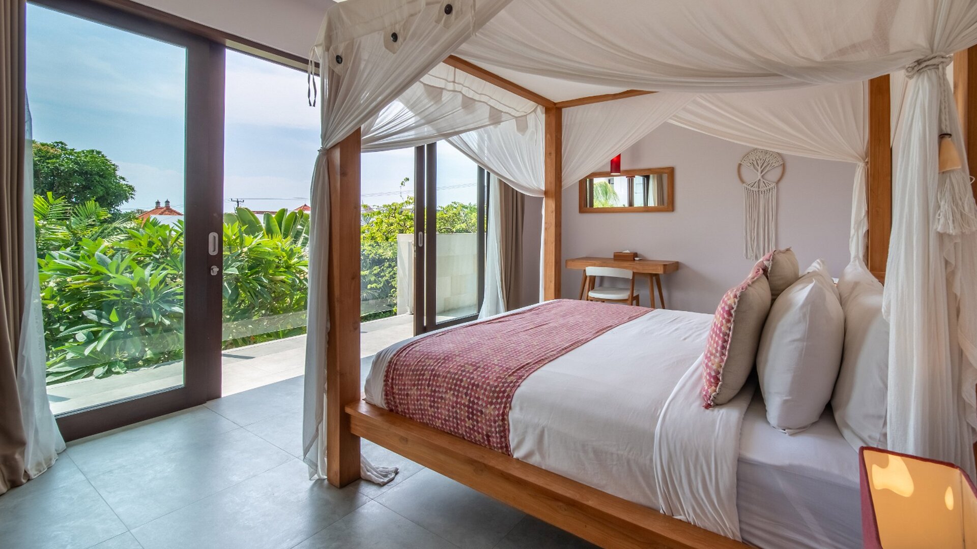 Bali, Seminyak'ta Lüks 6 Yatak Odalı Villa Villa 2245