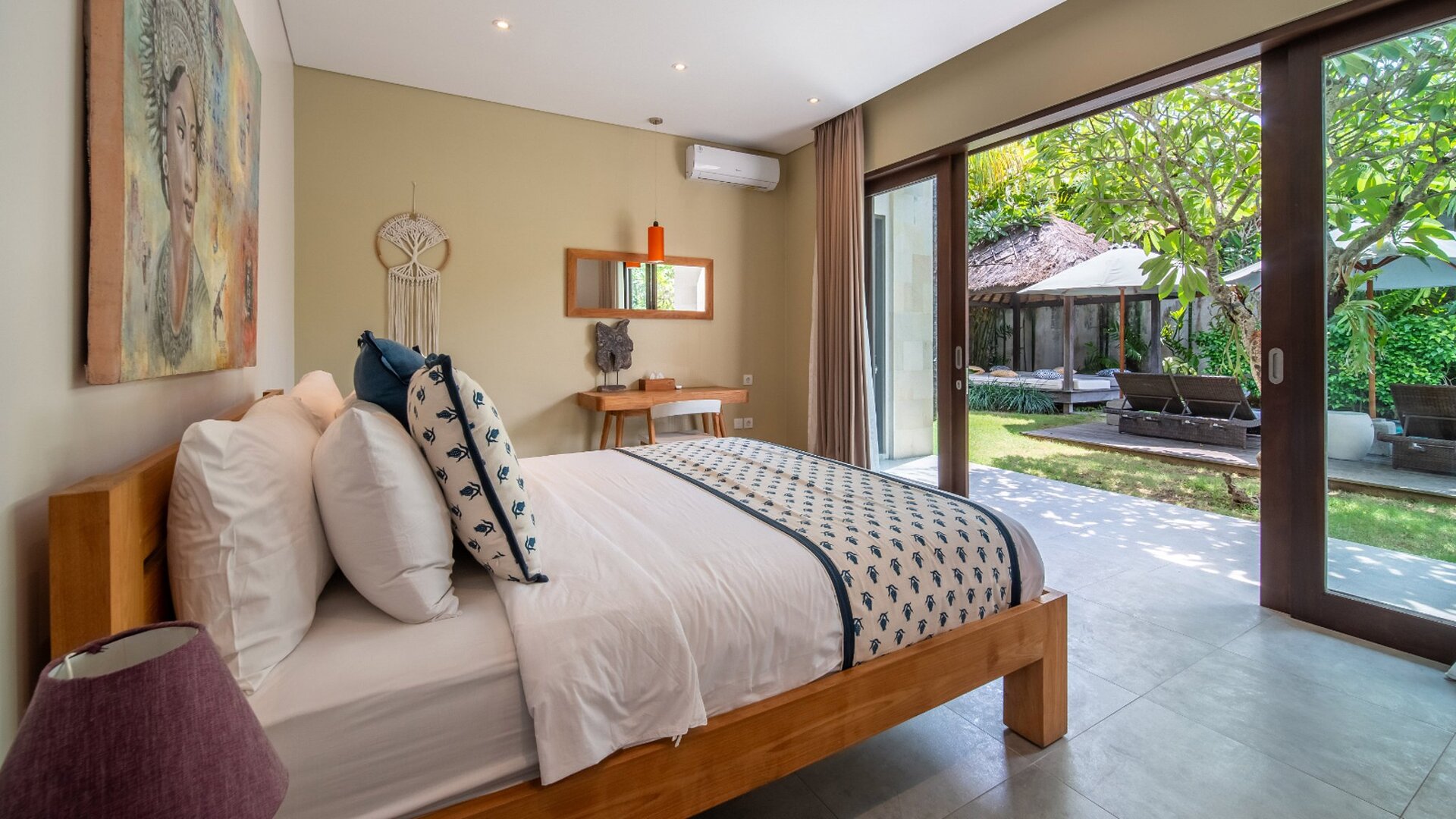 Bali, Seminyak'ta Lüks 6 Yatak Odalı Villa Villa 2245