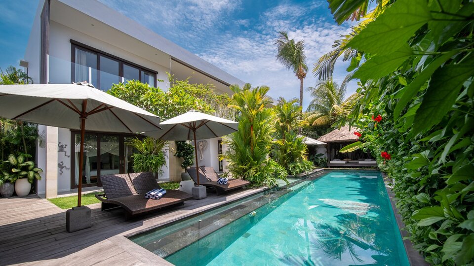 Bali, Seminyak'ta Lüks 6 Yatak Odalı Villa Villa 2245, Seminyak, Indonesia