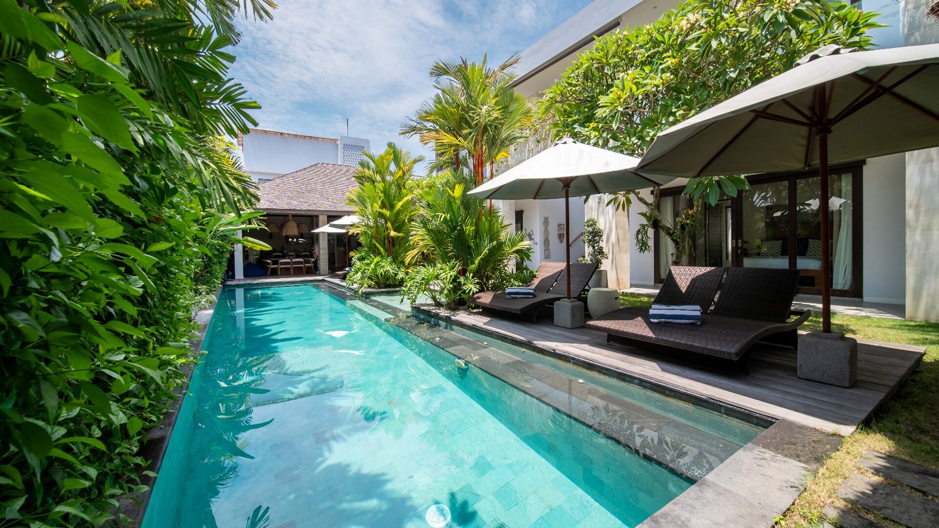 Bali, Seminyak'ta Lüks 6 Yatak Odalı Villa Villa 2245