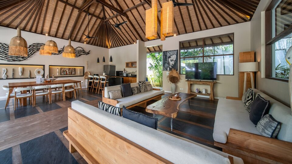 Bali, Seminyak'ta Lüks 6 Yatak Odalı Villa Villa 2245