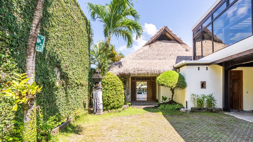 Seminyak'ta Kendi 5 Yıldızlı Özel Villanızı En İyi Fiyata Kiralayın, Bali Villa 2246