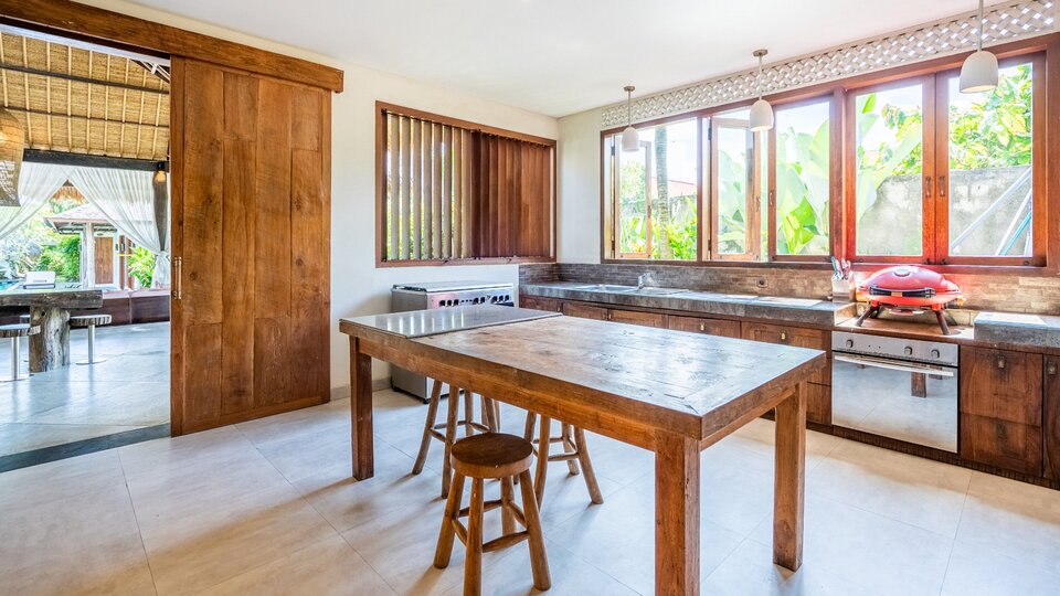 Seminyak'ta Kendi 5 Yıldızlı Özel Villanızı En İyi Fiyata Kiralayın, Bali Villa 2246