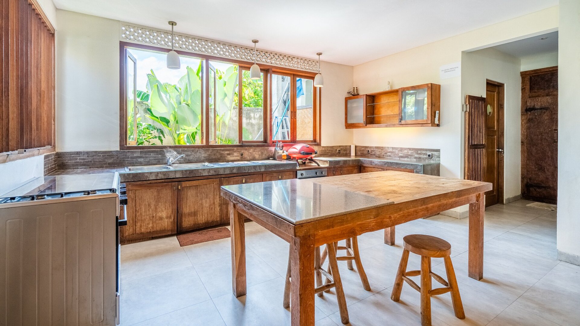 Seminyak'ta Kendi 5 Yıldızlı Özel Villanızı En İyi Fiyata Kiralayın, Bali Villa 2246