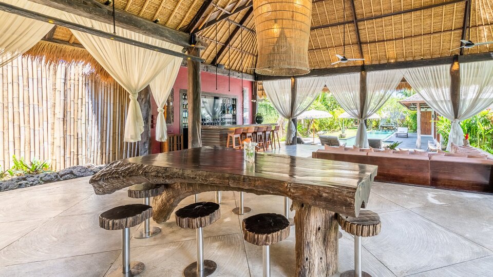 Seminyak'ta Kendi 5 Yıldızlı Özel Villanızı En İyi Fiyata Kiralayın, Bali Villa 2246