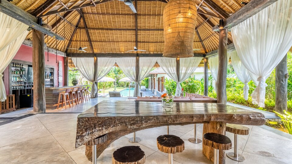 Seminyak'ta Kendi 5 Yıldızlı Özel Villanızı En İyi Fiyata Kiralayın, Bali Villa 2246