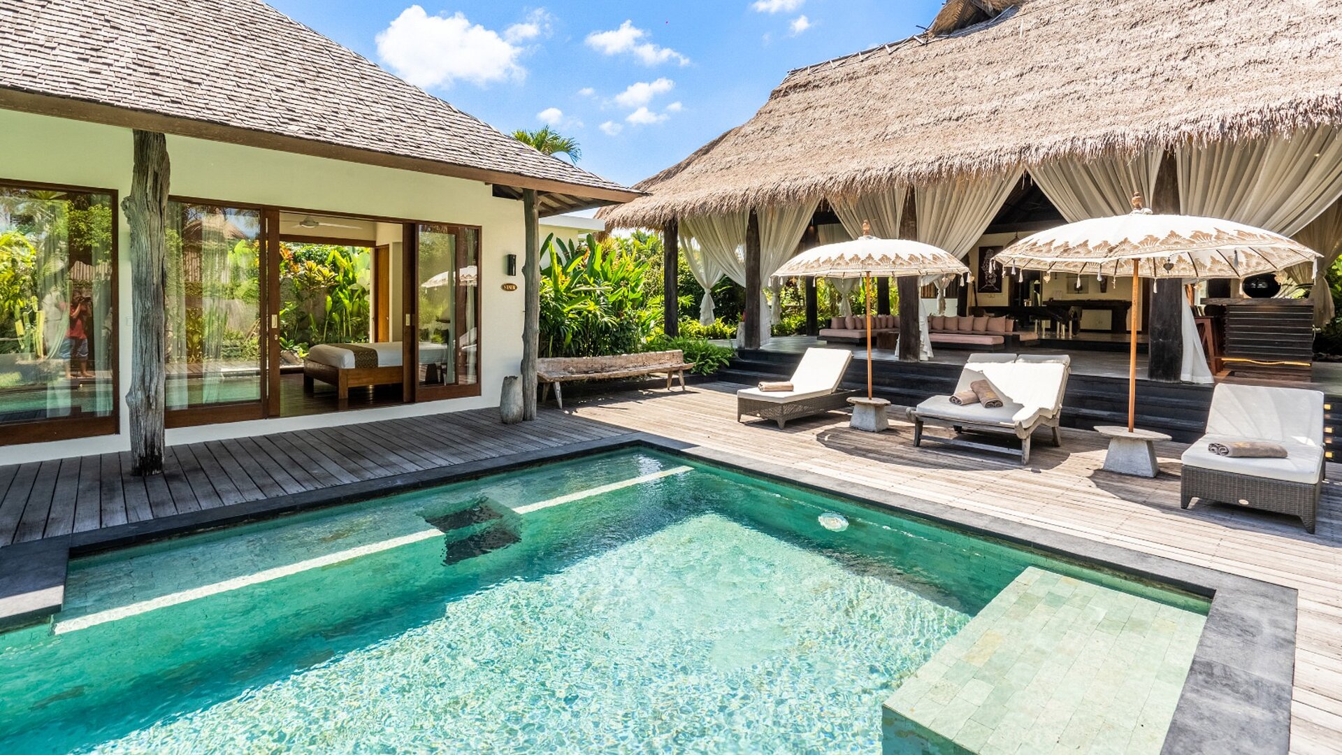 Seminyak'ta Kendi 5 Yıldızlı Özel Villanızı En İyi Fiyata Kiralayın, Bali Villa 2246