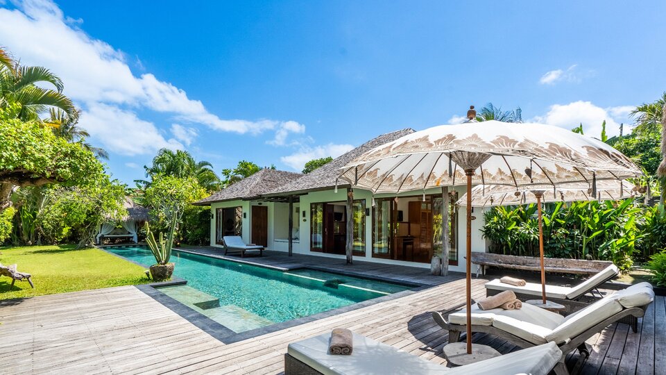 Seminyak'ta Kendi 5 Yıldızlı Özel Villanızı En İyi Fiyata Kiralayın, Bali Villa 2246