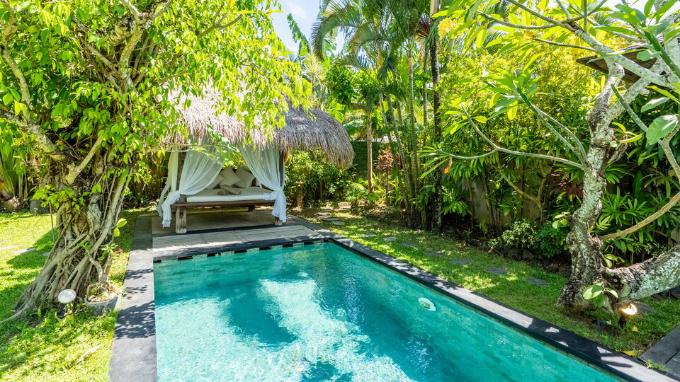 Seminyak'ta Kendi 5 Yıldızlı Özel Villanızı En İyi Fiyata Kiralayın, Bali Villa 2246