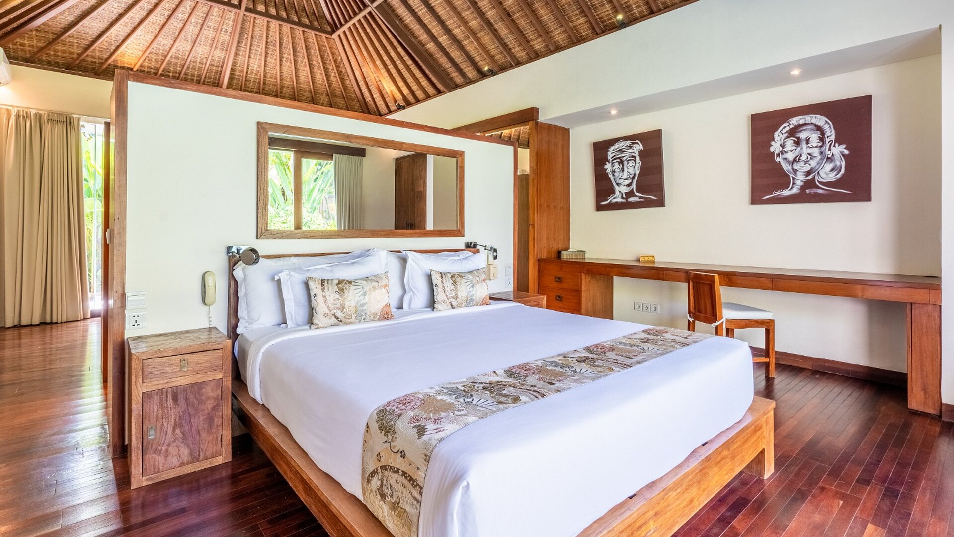 Seminyak'ta Kendi 5 Yıldızlı Özel Villanızı En İyi Fiyata Kiralayın, Bali Villa 2246