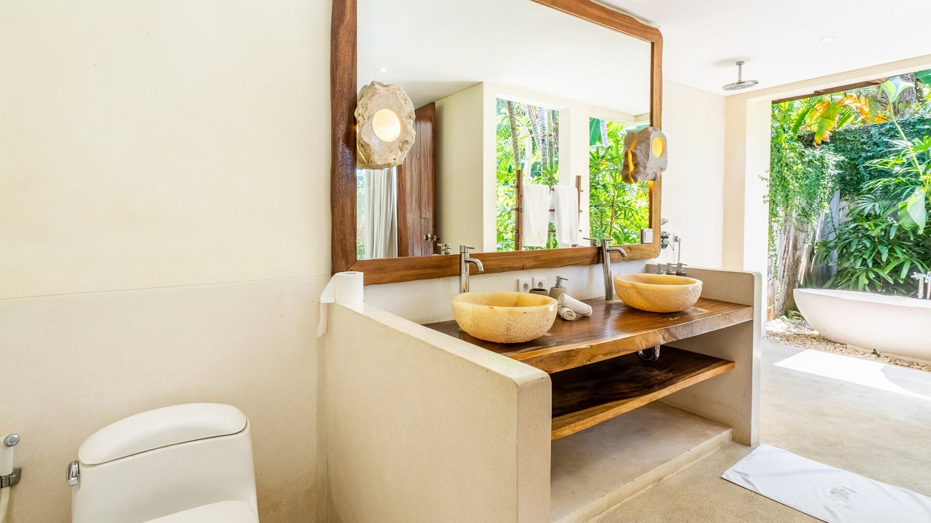 Seminyak'ta Kendi 5 Yıldızlı Özel Villanızı En İyi Fiyata Kiralayın, Bali Villa 2246