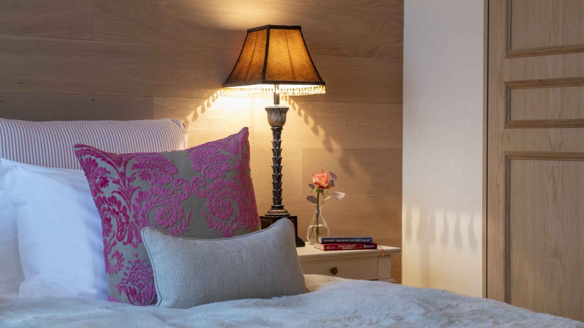 Zermatt Chalet 1000'de En Üstün Alp Lüks Macerasının Tadını Çıkarın