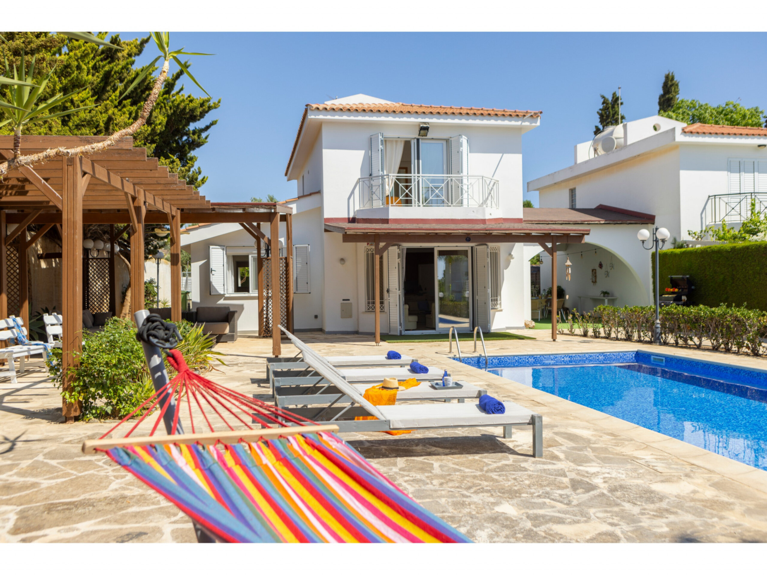 5 Yıldızlı Villa Tatilleri, Protaras Villa 1720'yi gururla sunar.