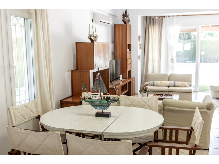 5 Yıldızlı Villa Tatilleri, Protaras Villa 1720'yi gururla sunar.