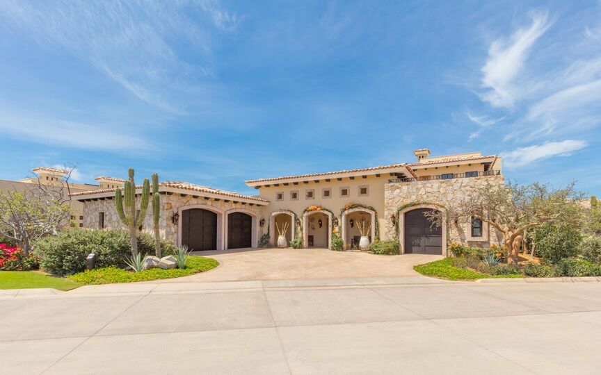 Cabo San Lucas'ın Diamante bölgesinin kalbinde lüks bir kaçamak: Villa 1051