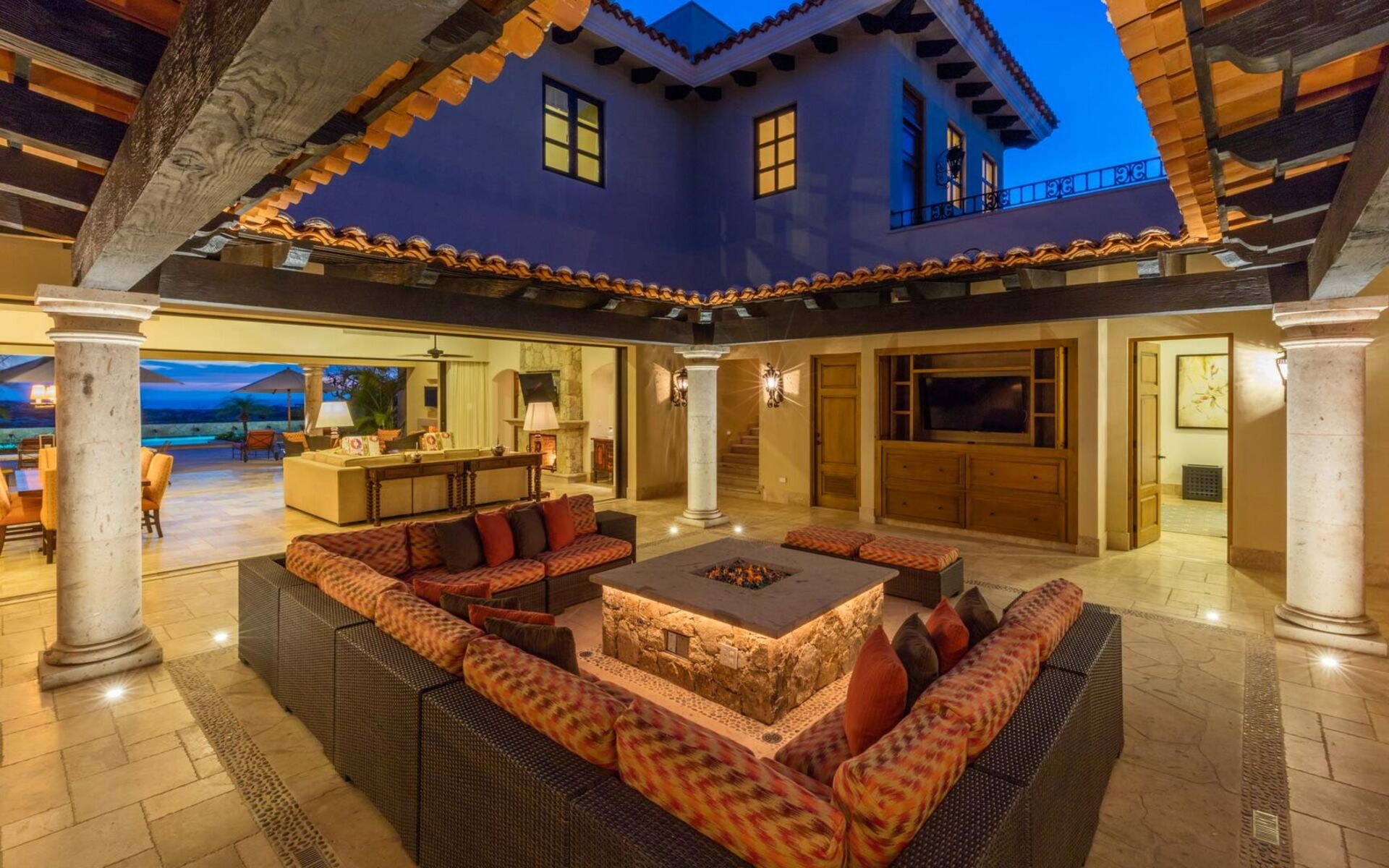 Cabo San Lucas'ın Diamante bölgesinin kalbinde lüks bir kaçamak: Villa 1051