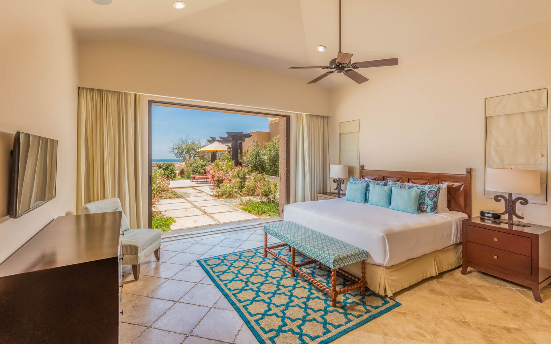 Cabo San Lucas'ın Diamante bölgesinin kalbinde lüks bir kaçamak: Villa 1051