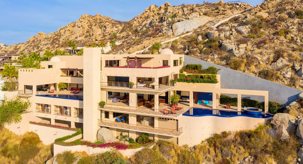 Cabo San Lucas Villa 1053'te Eşsiz Lüks ve Unutulmaz Manzaralar Sizi Bekliyor