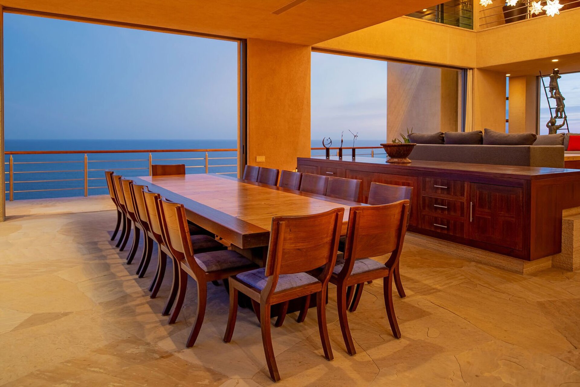 Cabo San Lucas Villa 1053'te Eşsiz Lüks ve Unutulmaz Manzaralar Sizi Bekliyor