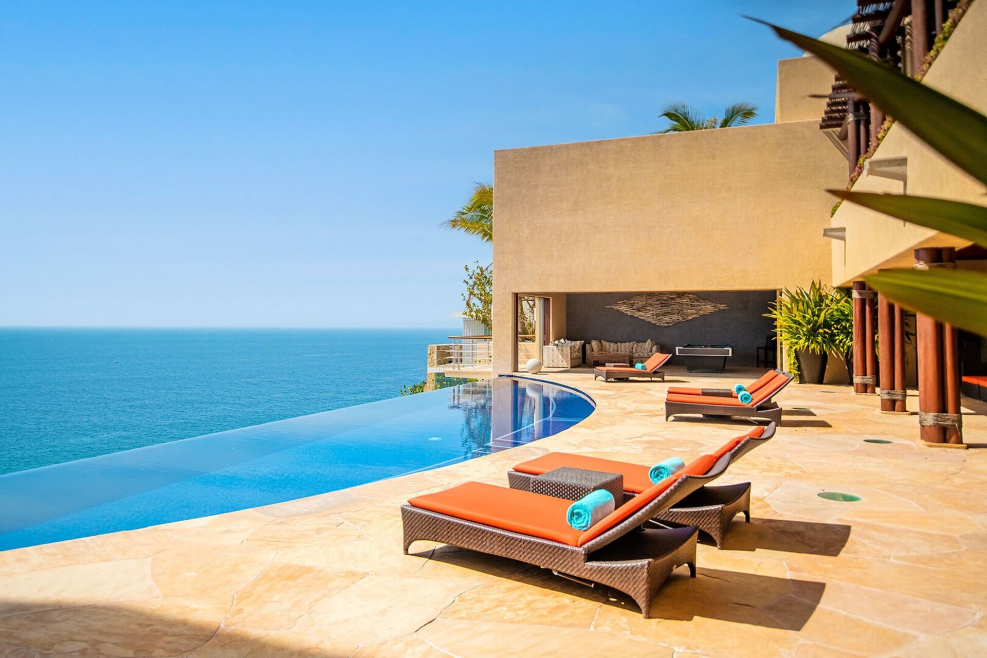 Cabo San Lucas Villa 1053'te Eşsiz Lüks ve Unutulmaz Manzaralar Sizi Bekliyor