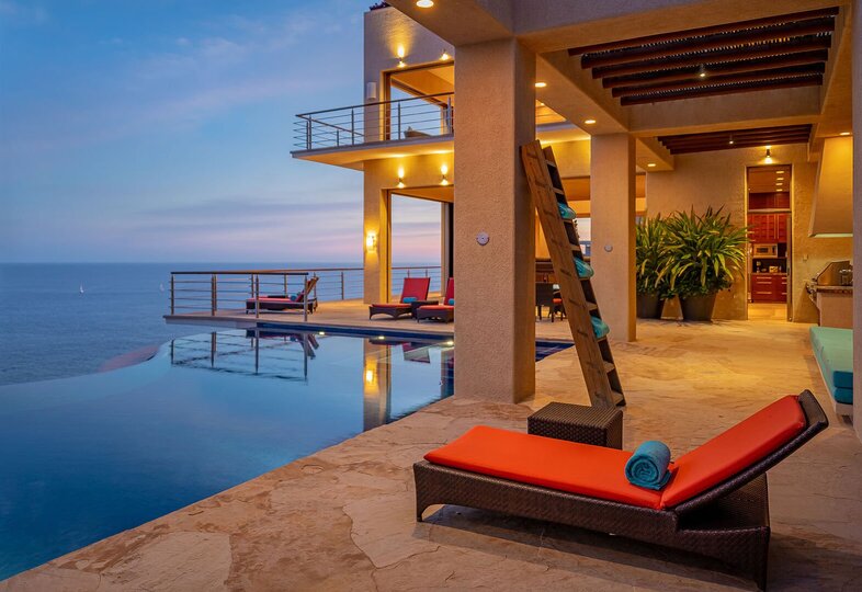Cabo San Lucas Villa 1053'te Eşsiz Lüks ve Unutulmaz Manzaralar Sizi Bekliyor
