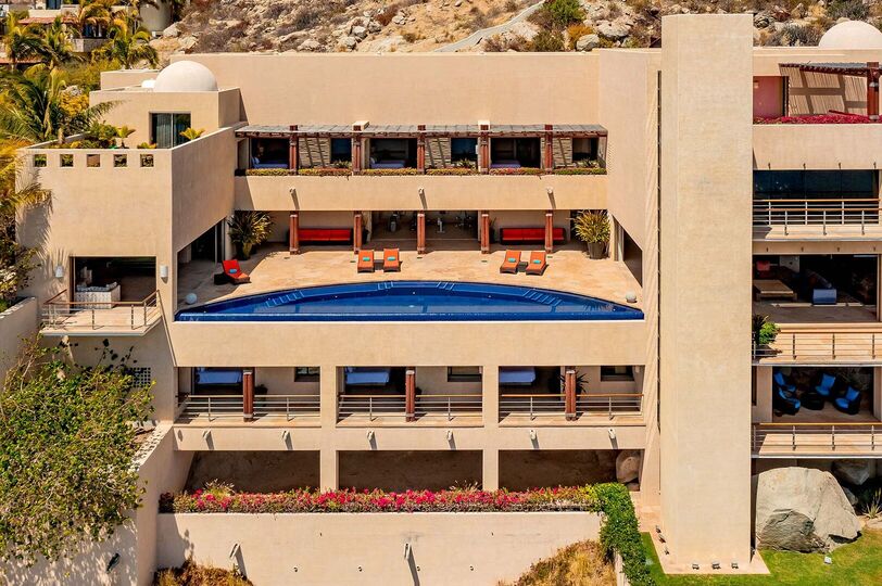Cabo San Lucas Villa 1053'te Eşsiz Lüks ve Unutulmaz Manzaralar Sizi Bekliyor
