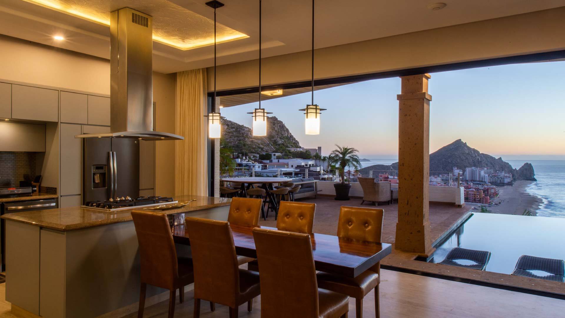 Cabo San Lucas'ta Muhteşem Manzaralı Lüks 5 Katlı Villa 1054