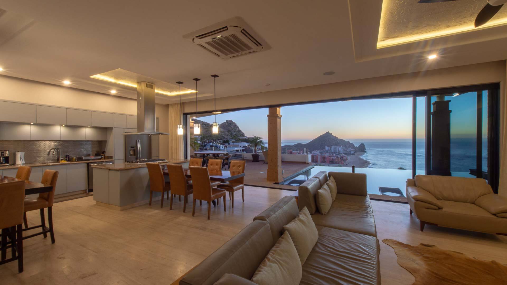 Cabo San Lucas'ta Muhteşem Manzaralı Lüks 5 Katlı Villa 1054