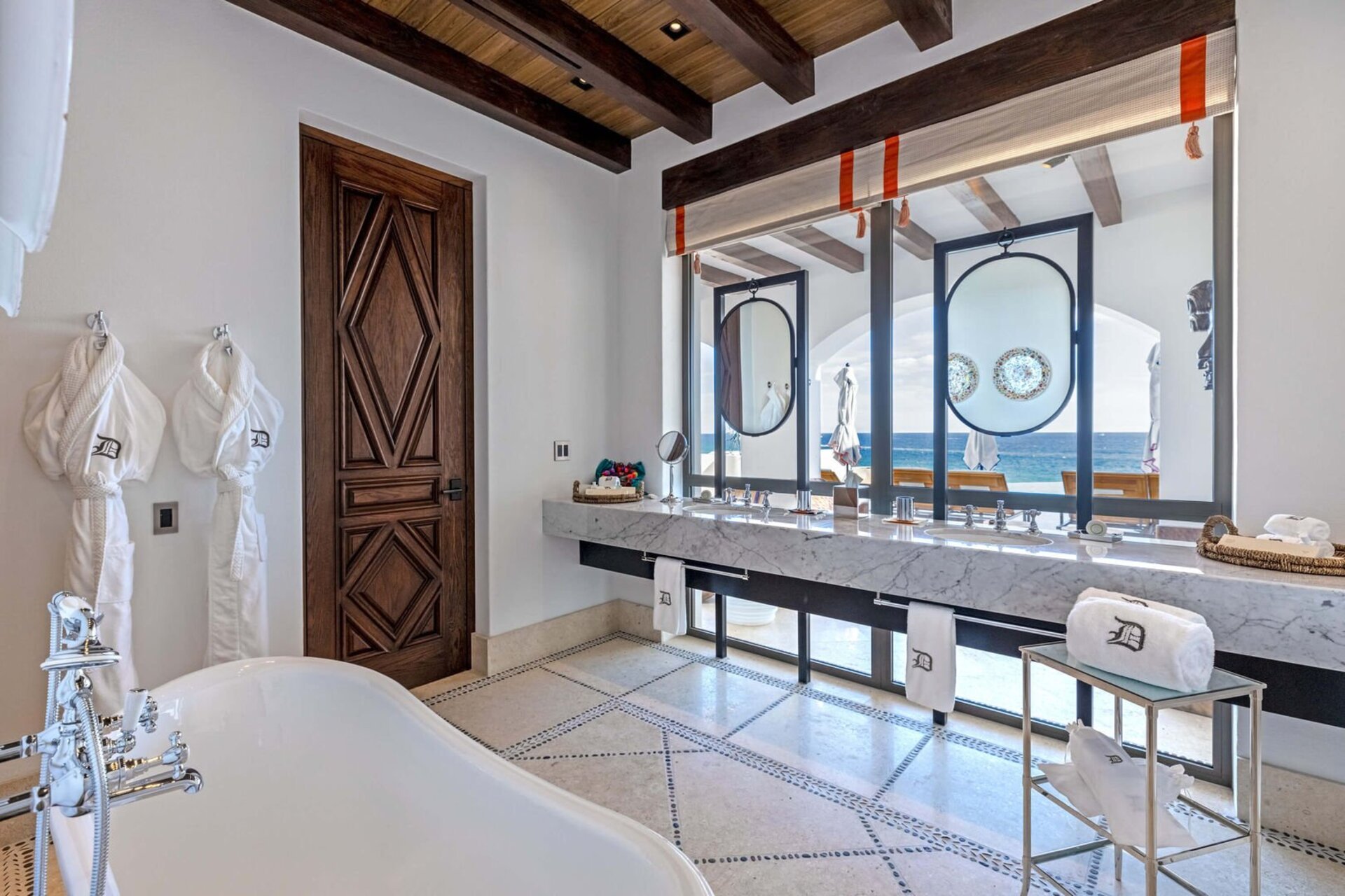 Cabo San Lucas Villa 1055'te Eşsiz Lüksü Deneyimleyin