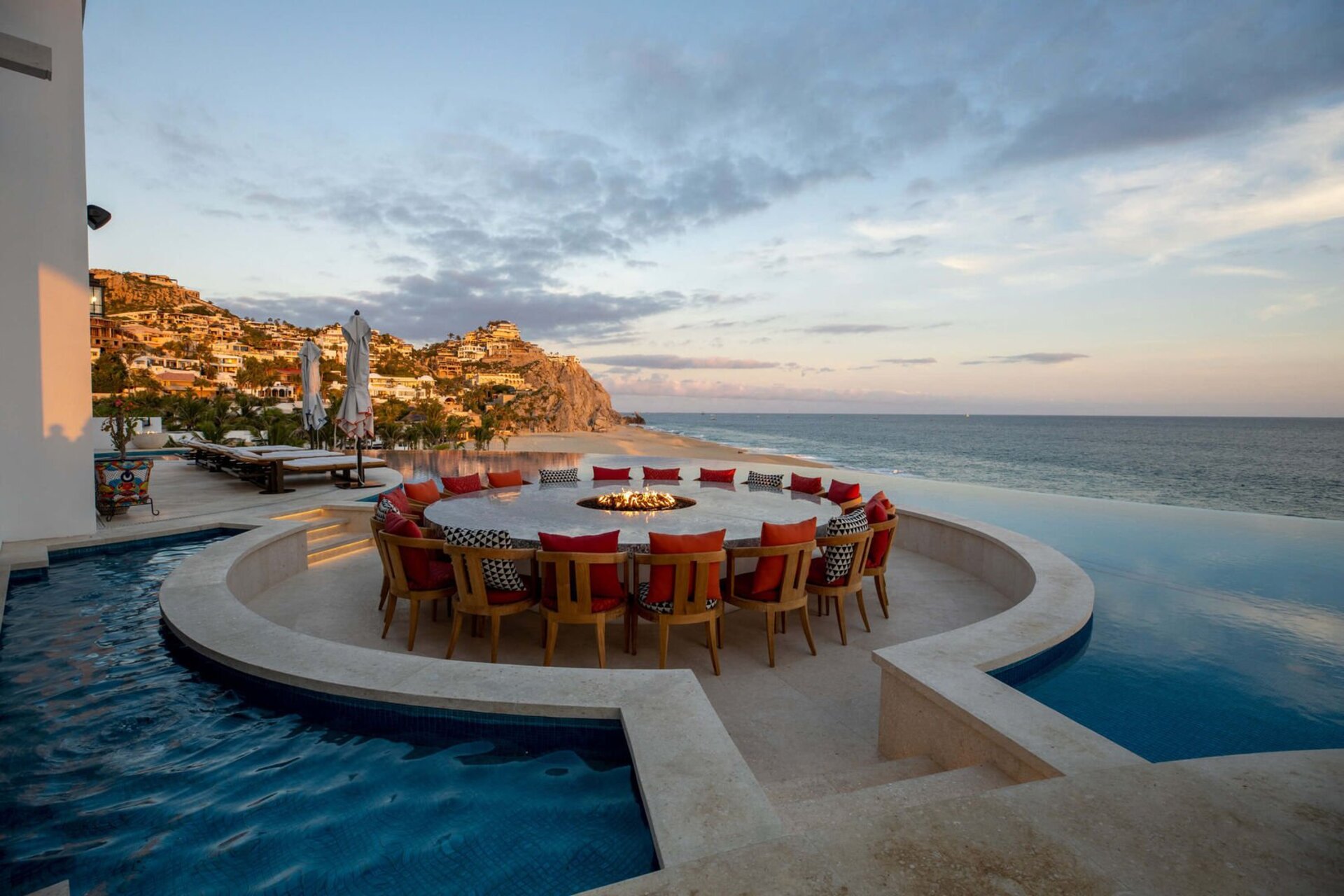 Cabo San Lucas Villa 1055'te Eşsiz Lüksü Deneyimleyin