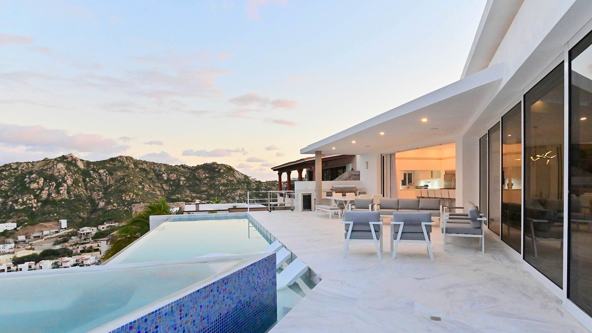 Cabo San Lucas Villa 1056'da Lüksün Tadını Çıkarın - Lüks Yeniden Tanımlandı