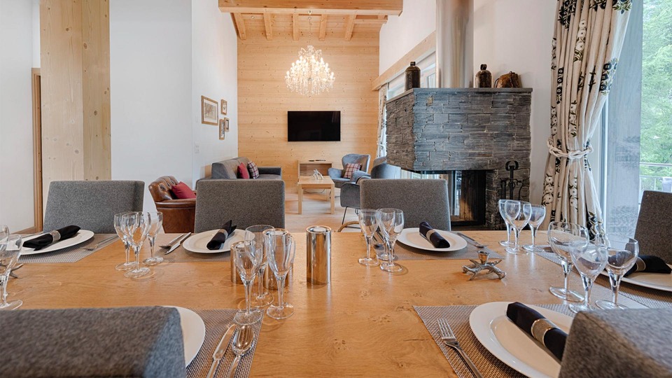 Valais Chalet 1397'de doğrudan kayak erişimiyle dağlardaki kaçışınızı serbest bırakın