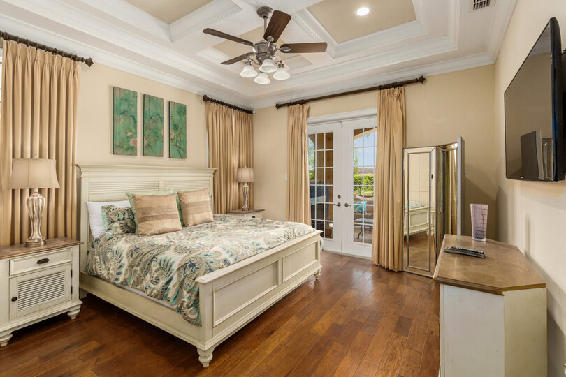 A gorgeous king suite