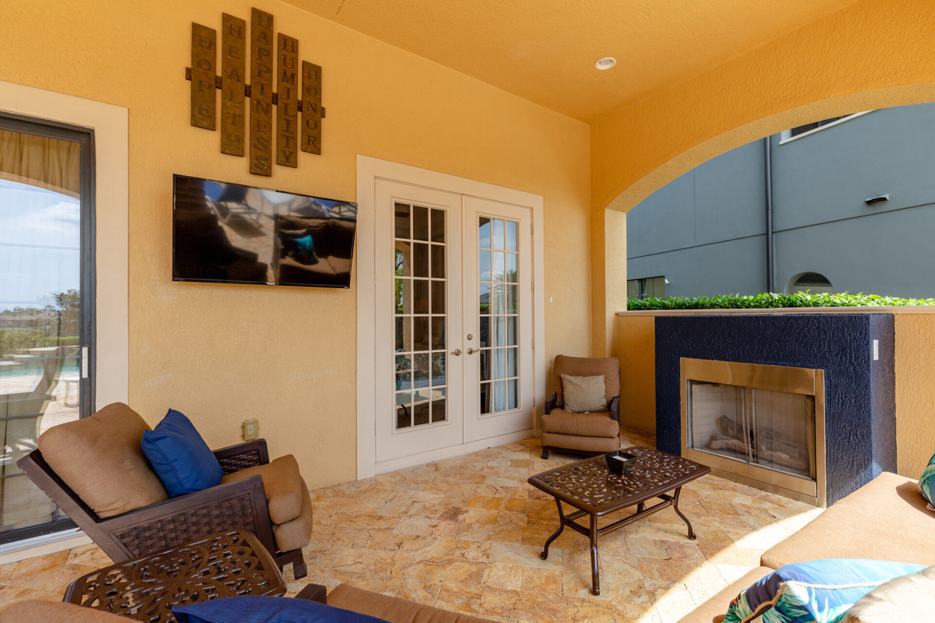 Disclaimer: Fireplace not allowed for guest use, homeowner use only.