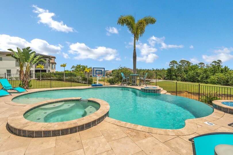 Orlando Oasis'te Modern 5 Yatak Odalı Villa, 6511