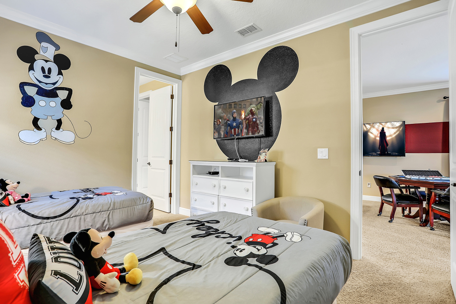 Orlando'da Modern 5 Yatak Odalı Vaha, 6534