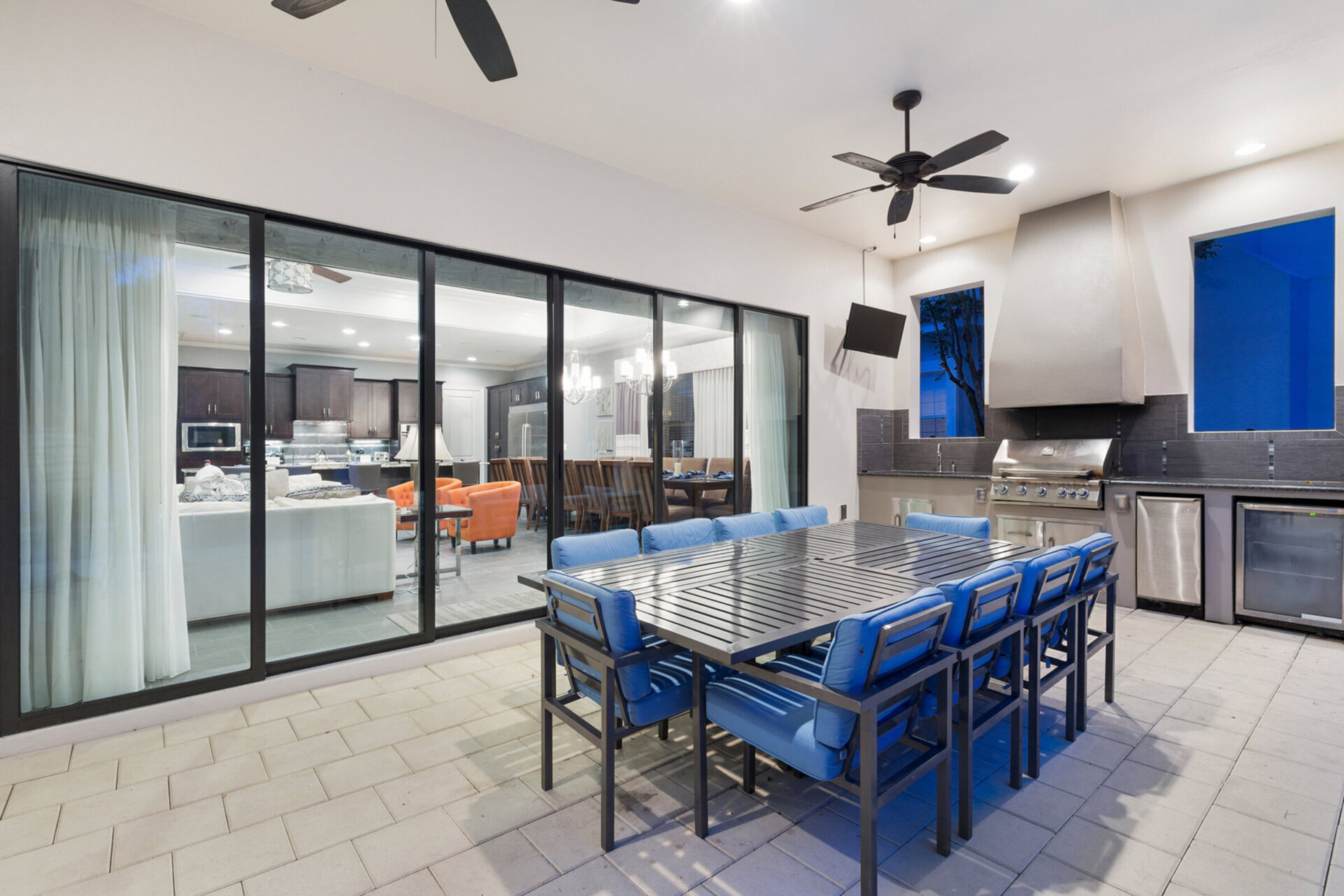 Dine al fresco on your next vacation
