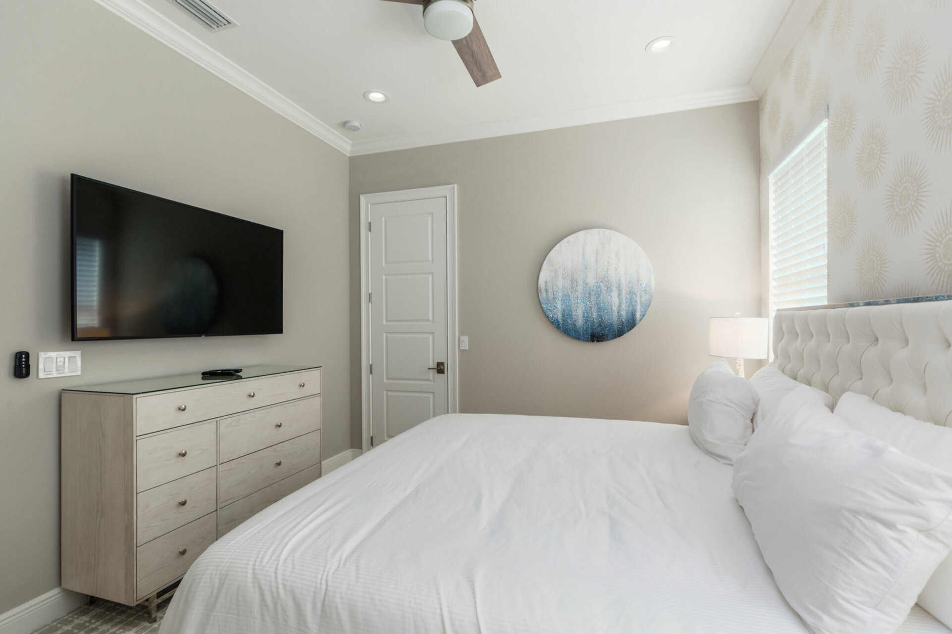 King-size bed and SMART TV