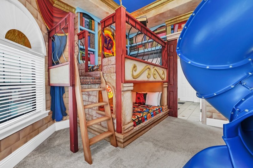 Lüks Yaşam: Orlando'da 6 Yatak Odalı Villa, 6555