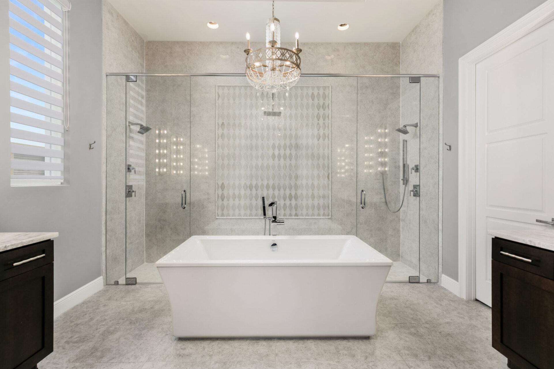Come back and unwind in this beautiful garden tub