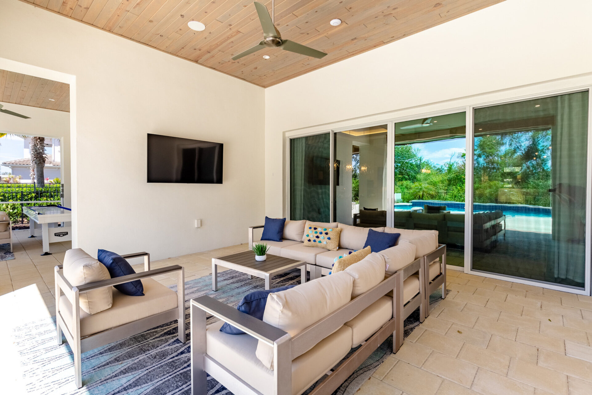 Orlando'da Modern Olanaklara Sahip Şirin Villa, 6578