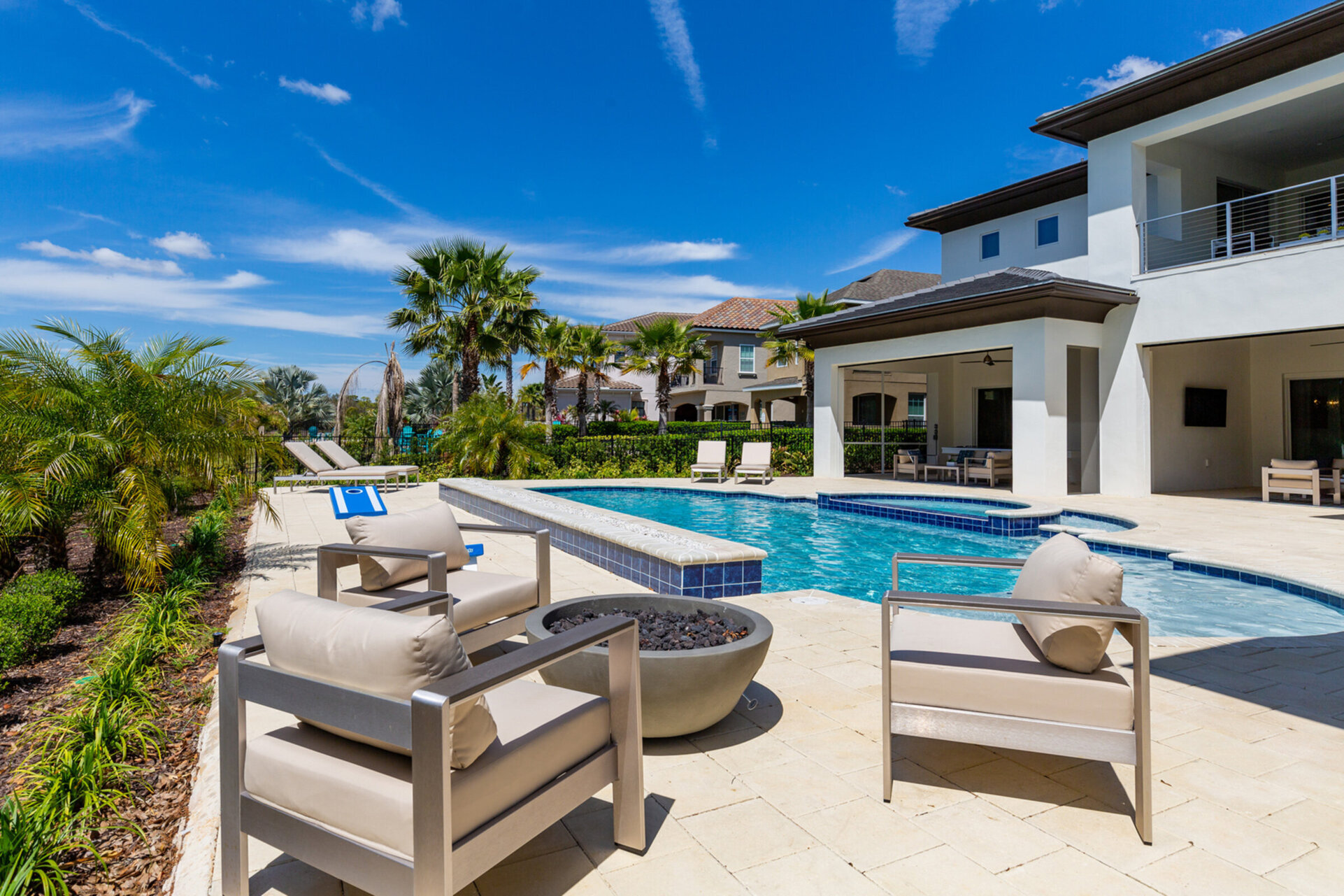 Orlando'da Modern Olanaklara Sahip Şirin Villa, 6578