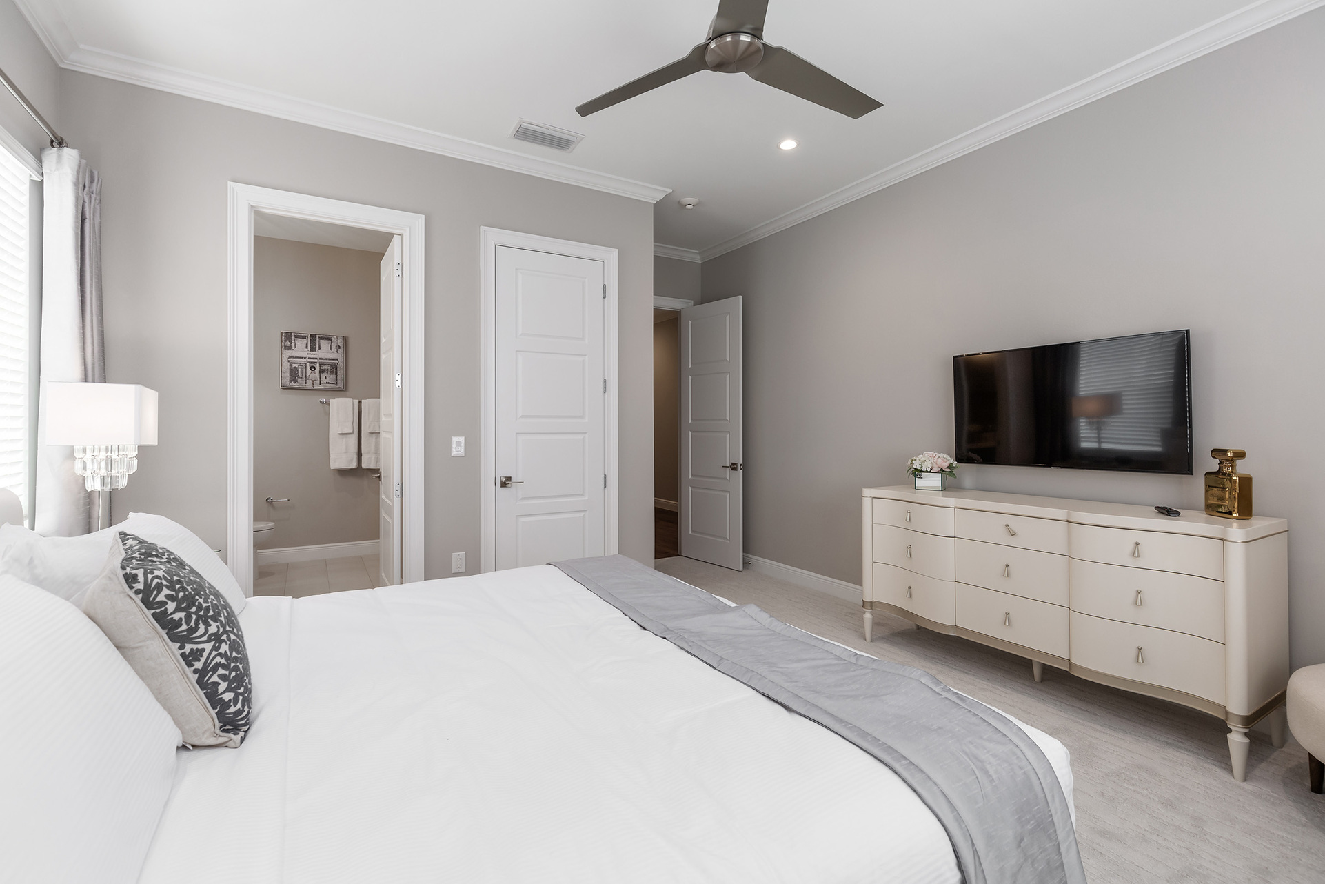 Orlando'da Modern Olanaklara Sahip Şirin Villa, 6578