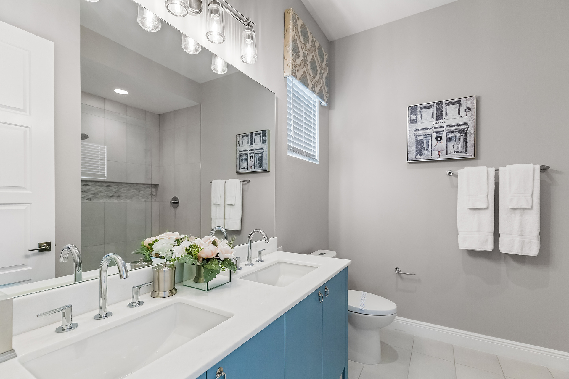 Orlando'da Modern Olanaklara Sahip Şirin Villa, 6578