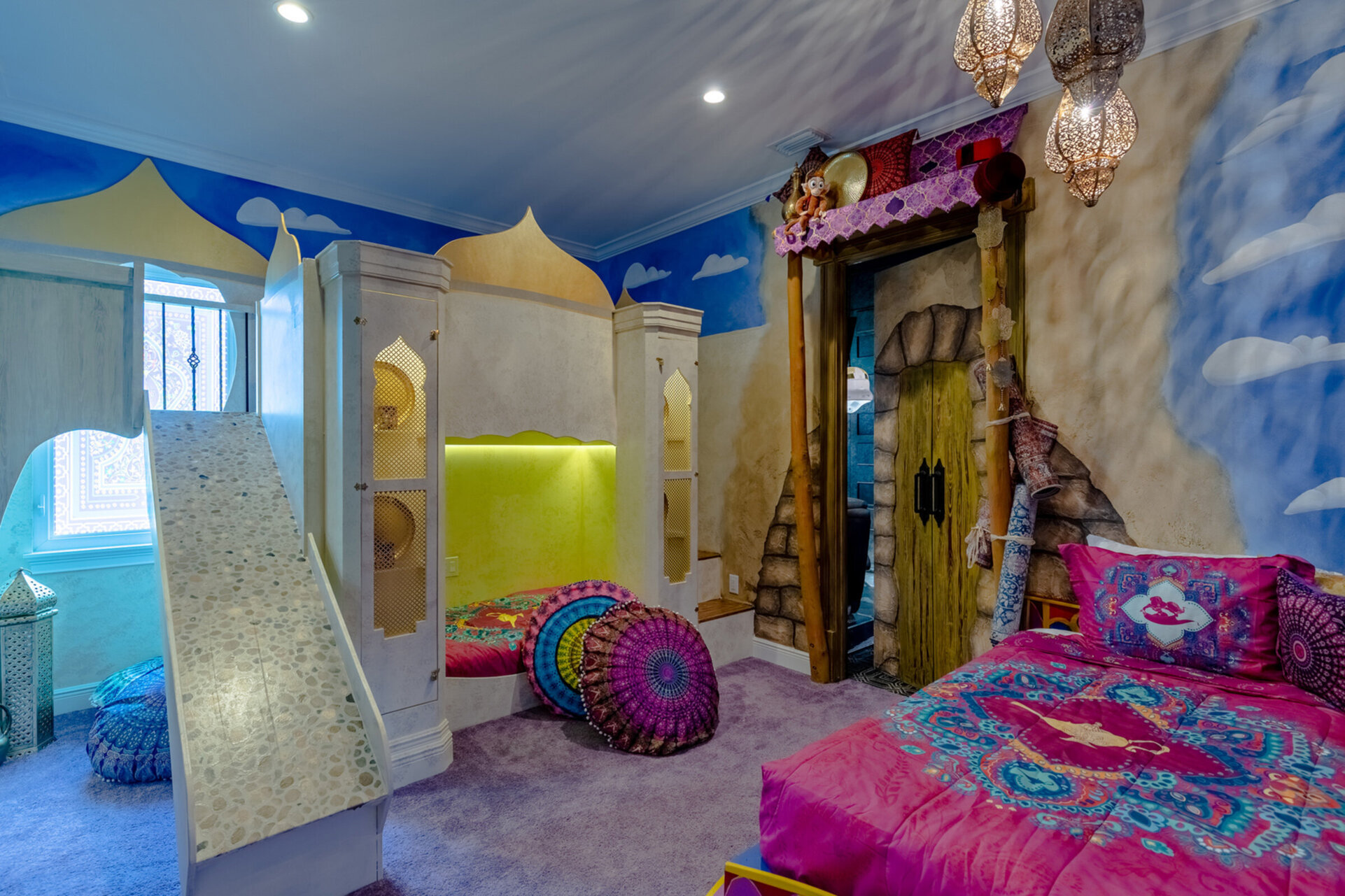 Orlando'da Modern Olanaklara Sahip Şirin Villa, 6578