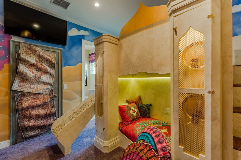 Orlando'da Modern Olanaklara Sahip Şirin Villa, 6578