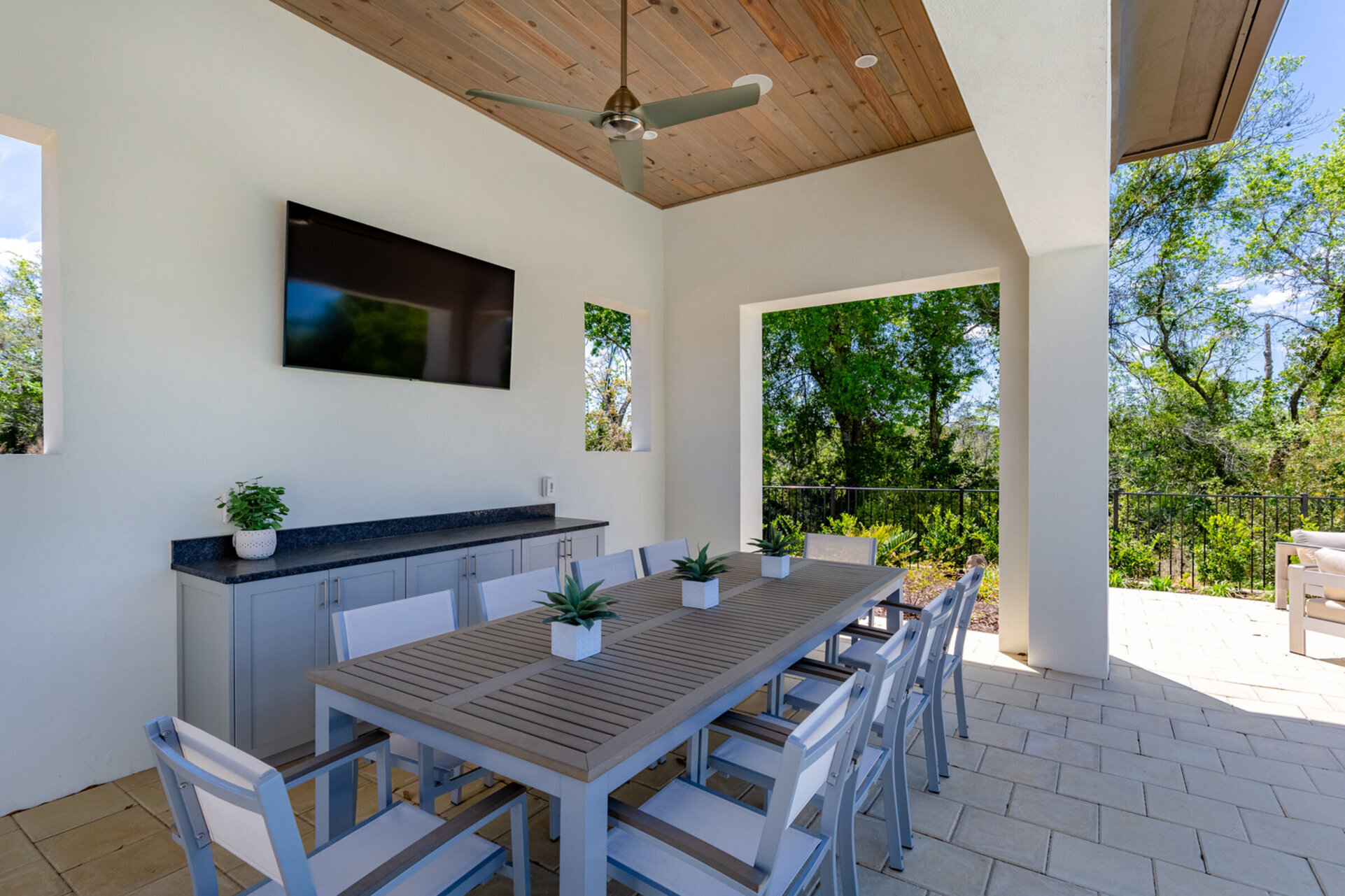 Orlando'da Modern Olanaklara Sahip Şirin Villa, 6578