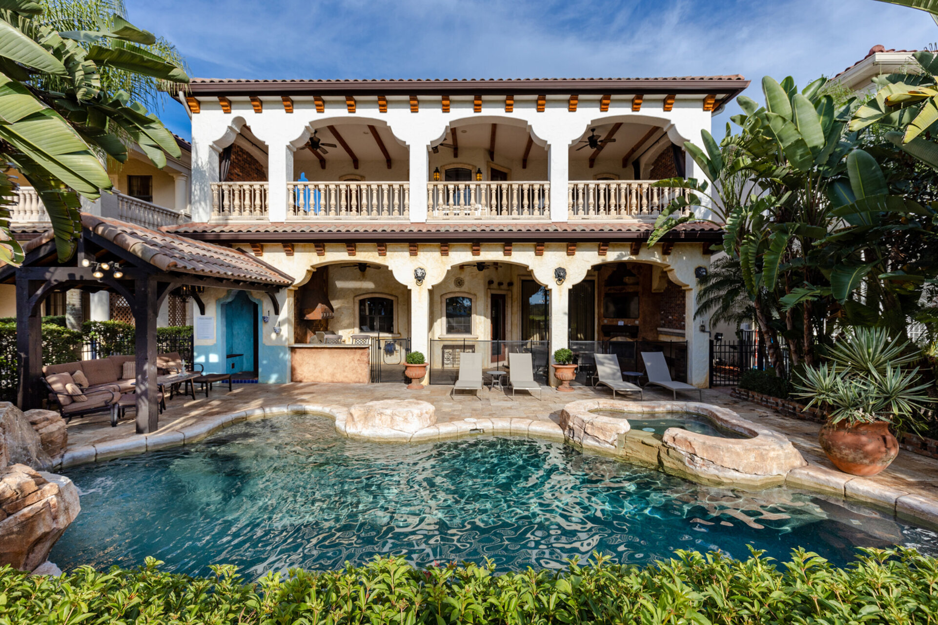 Orlando Rüyası: 5 Yatak Odalı Villa, 6588