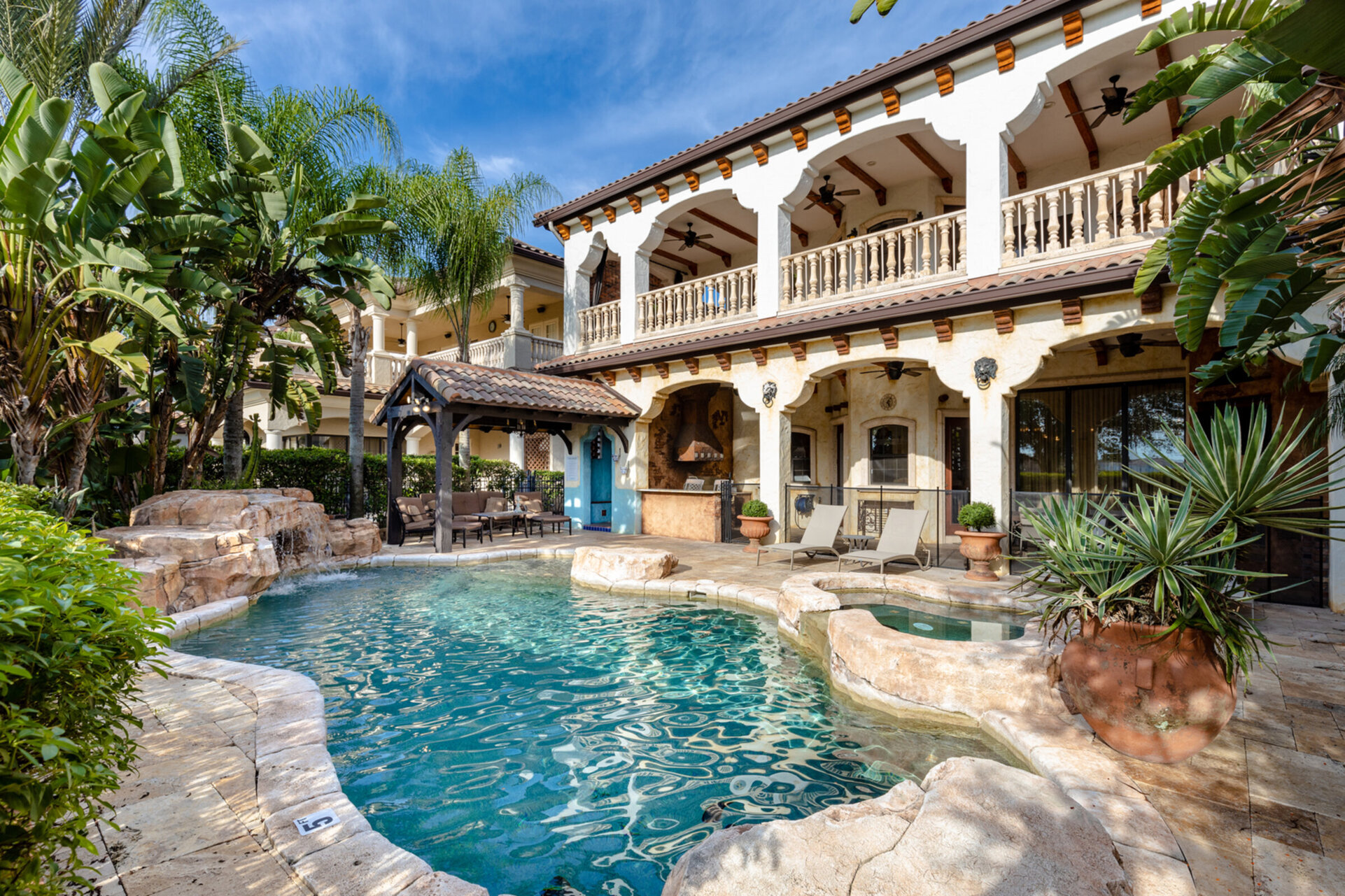 Orlando Rüyası: 5 Yatak Odalı Villa, 6588